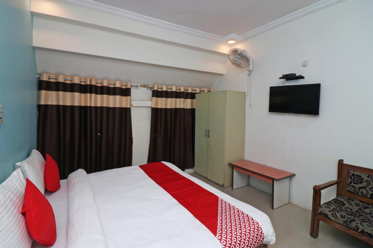 Oyo Flagship 19301 Mezbaan International Naka Hindola Otel Lucknow Dış mekan fotoğraf