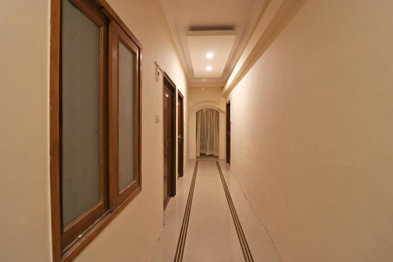 Oyo Flagship 19301 Mezbaan International Naka Hindola Otel Lucknow Dış mekan fotoğraf
